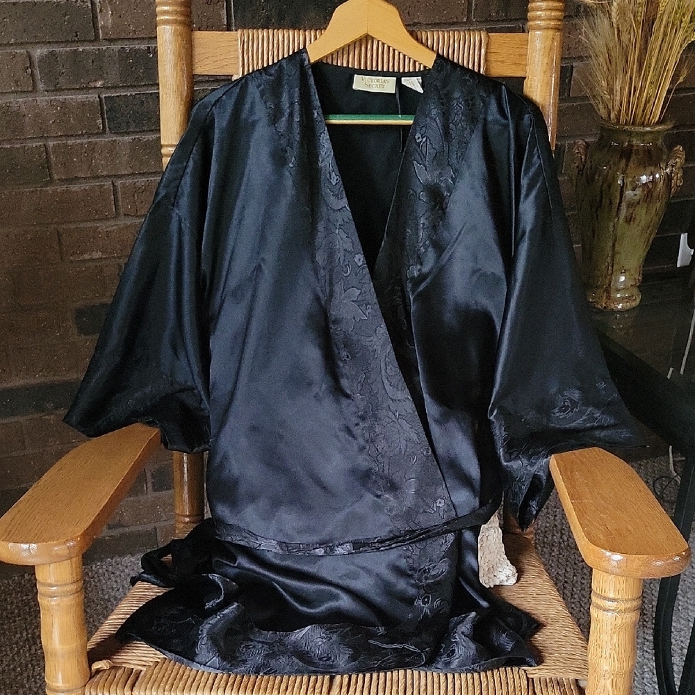 Victoria's Secret vintage gold label short black, kimono/robe O/S